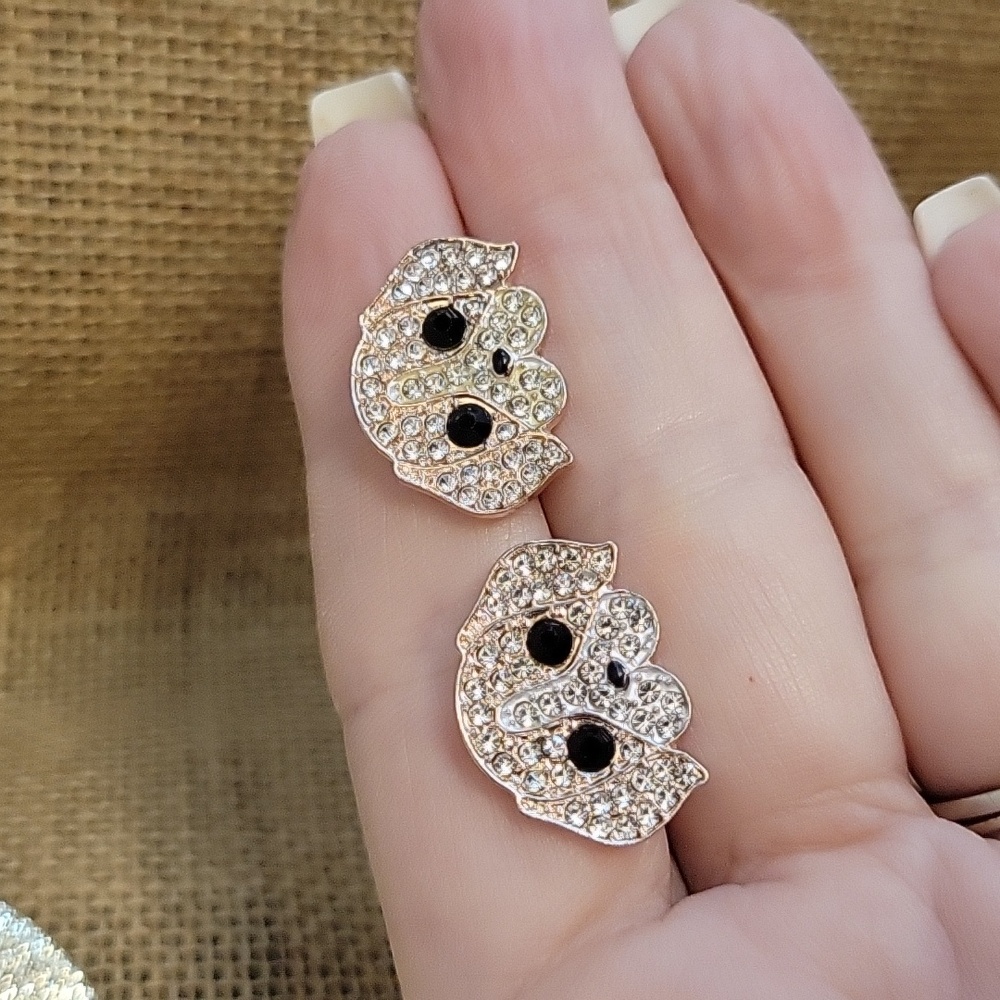 BEAGLE SHIMMER EARRINGS